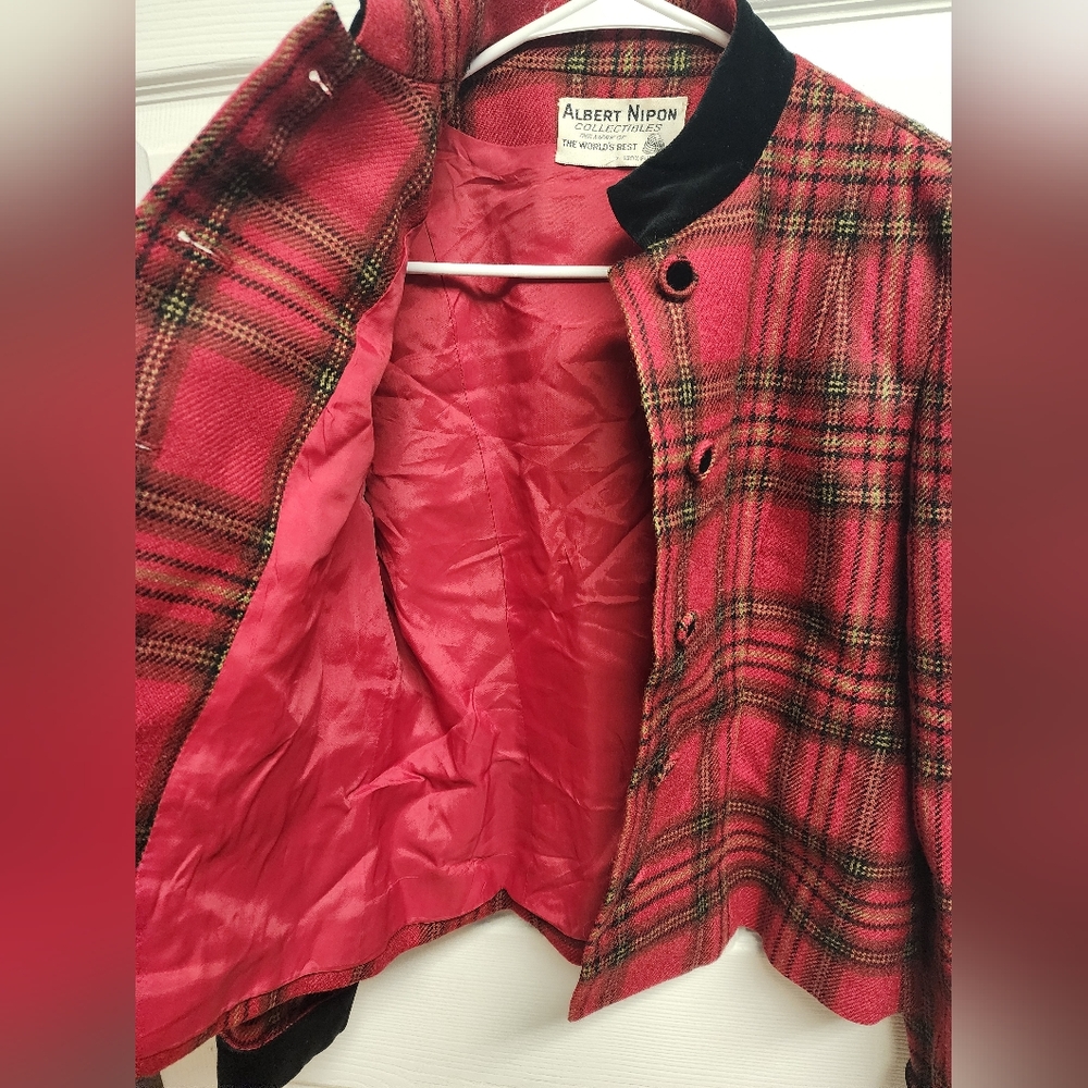 Vintage Albert Nipon Jacket 100% Wool, Size 8 - image 5